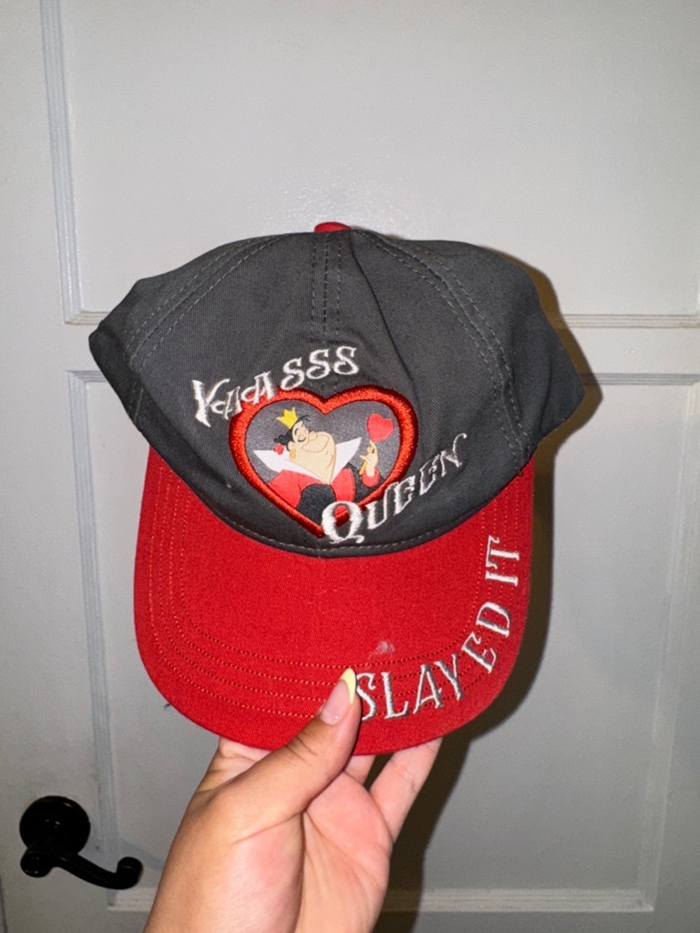 Alice in Wonderland queen of hearts, Walt Disney World hat